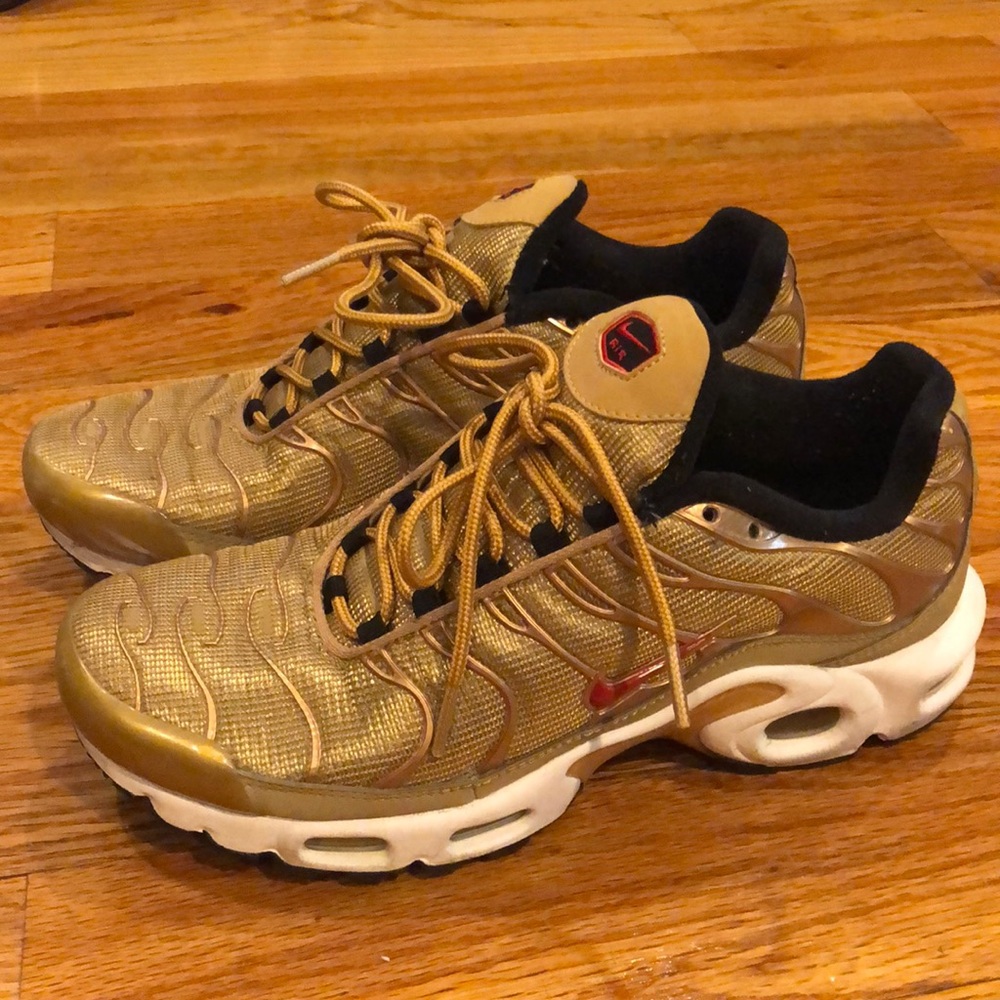 Nike Air Max Plus Size 7.5